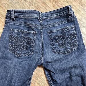 Low-Rise Dark Wash Embroidered Women’s Jeans